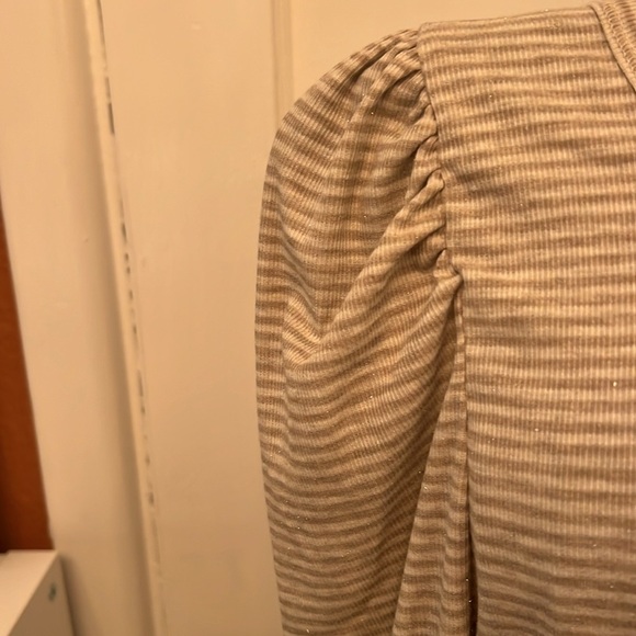 Splendid Puff Shoulder Striped Top-Sz L - Picture 3 of 7